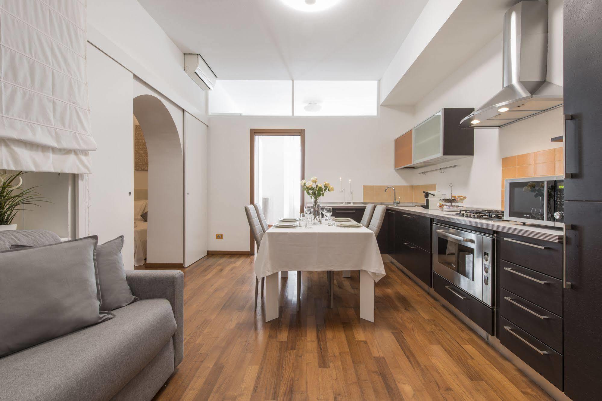 Milan Royal Suites Kültér fotó
