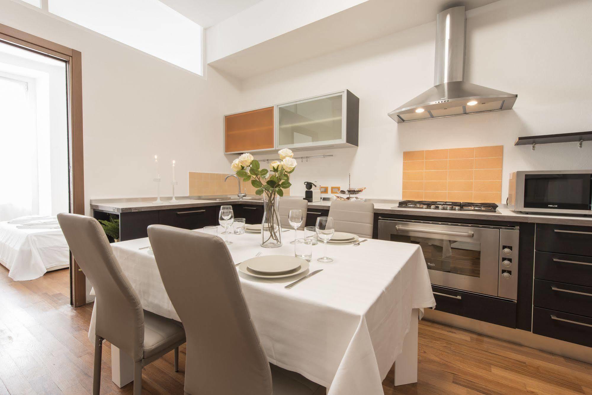 Milan Royal Suites Kültér fotó
