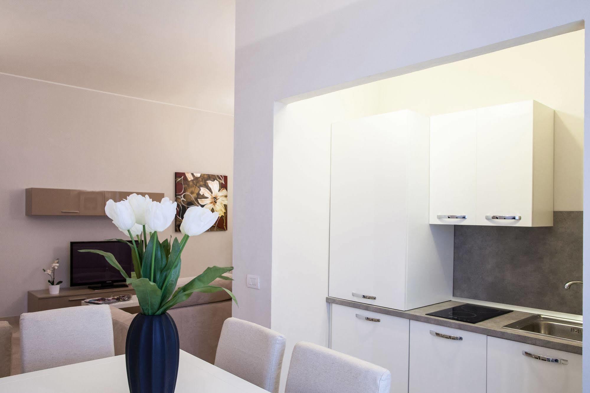 Milan Royal Suites Kültér fotó