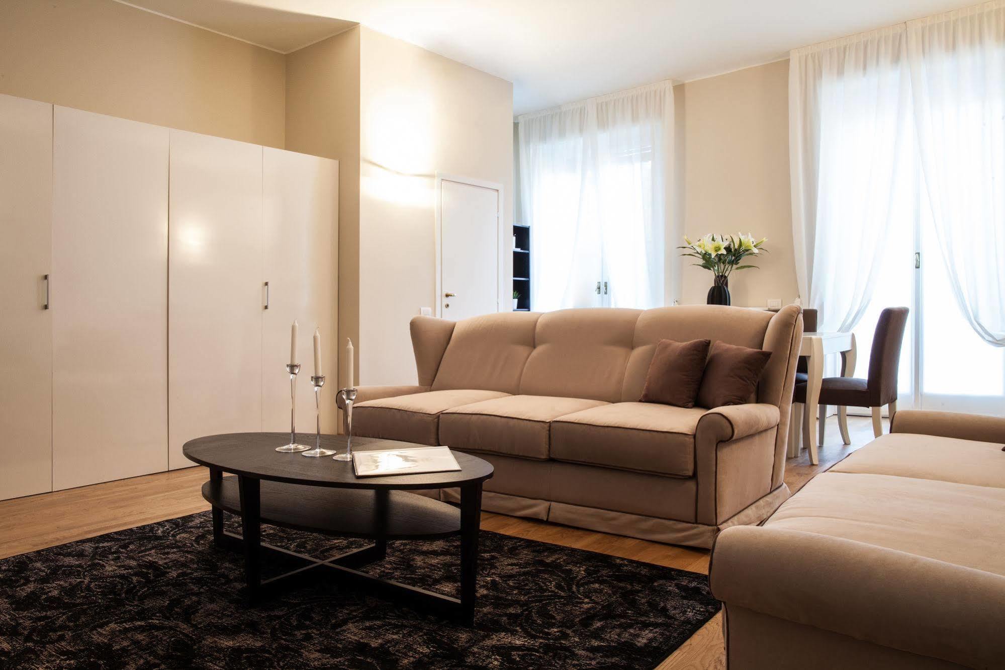 Milan Royal Suites Kültér fotó