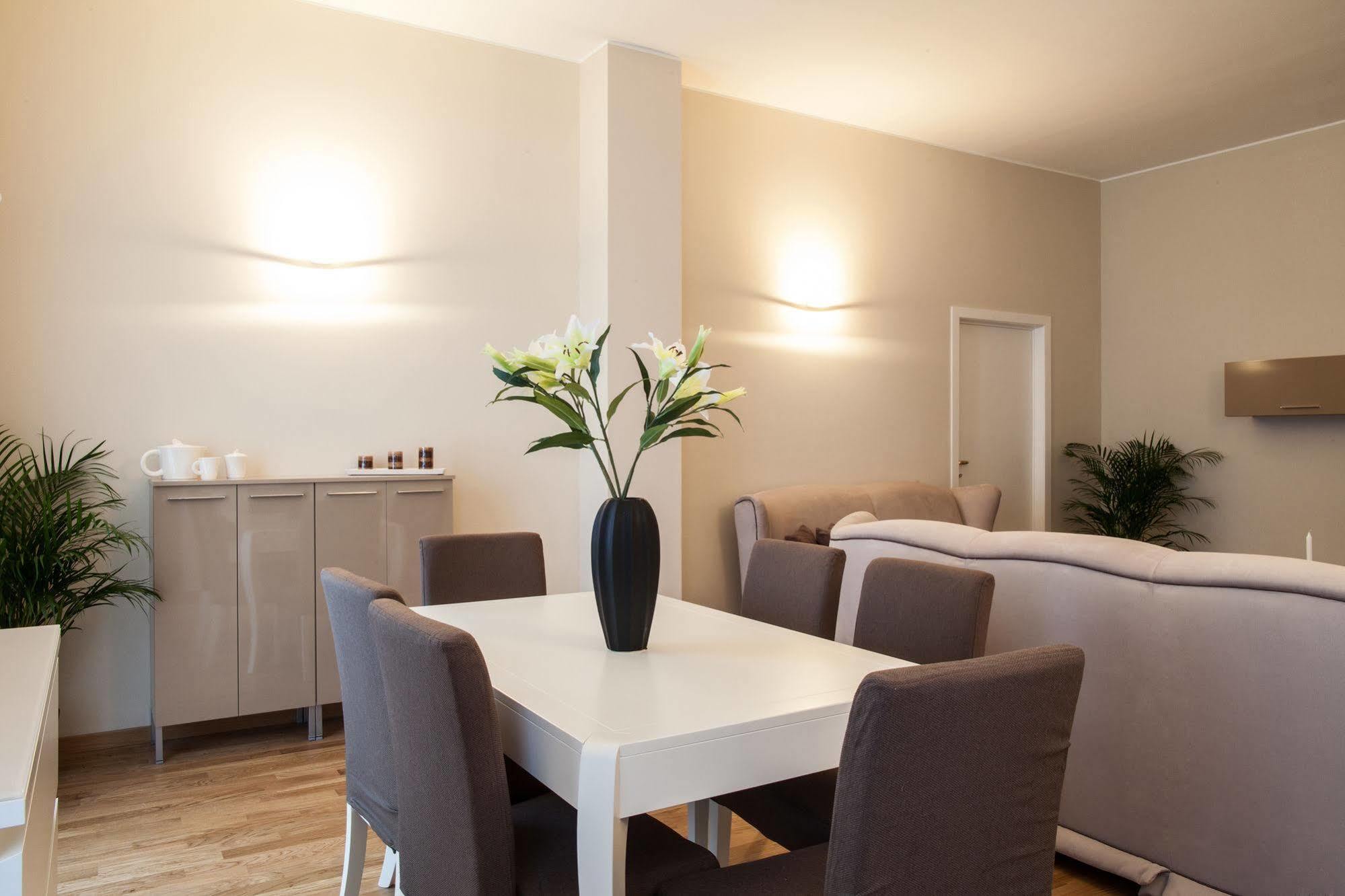 Milan Royal Suites Kültér fotó