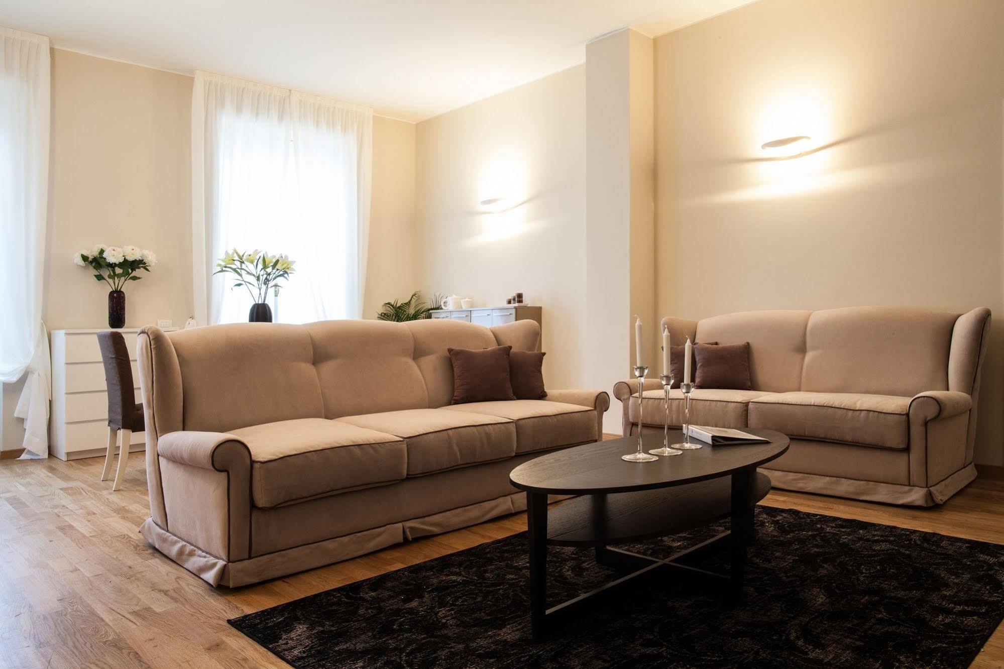 Milan Royal Suites Kültér fotó