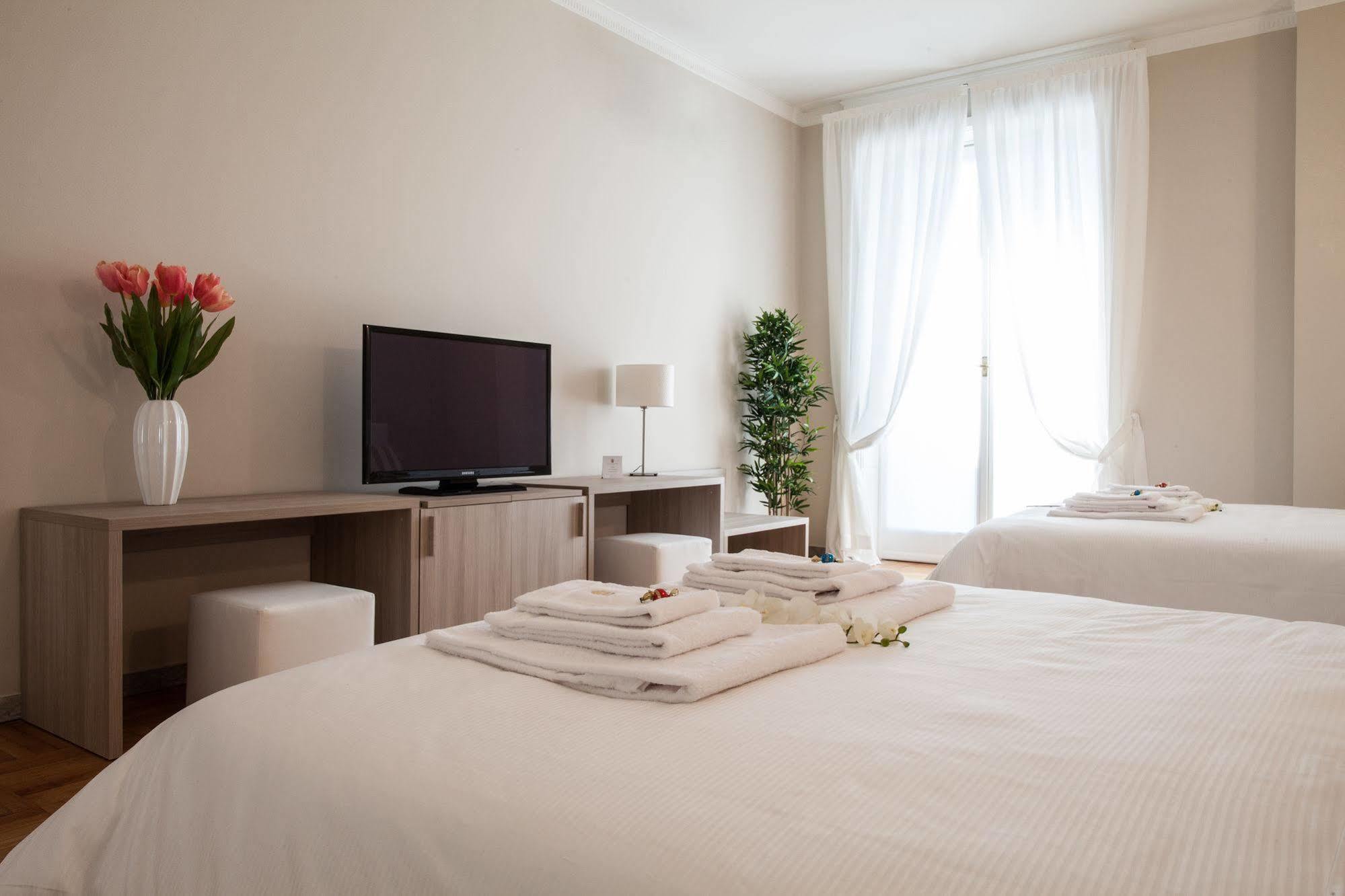 Milan Royal Suites Kültér fotó