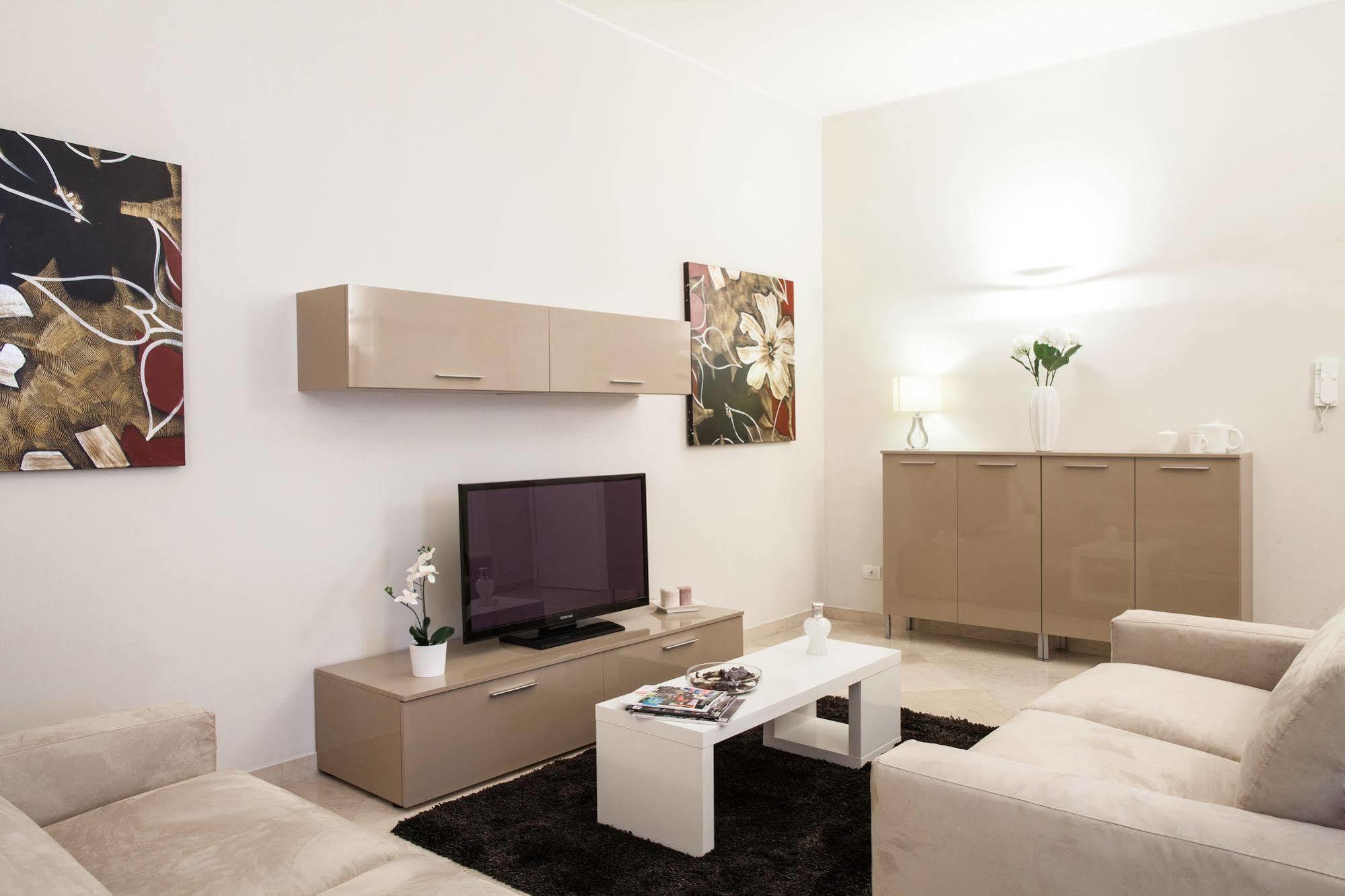 Milan Royal Suites Kültér fotó