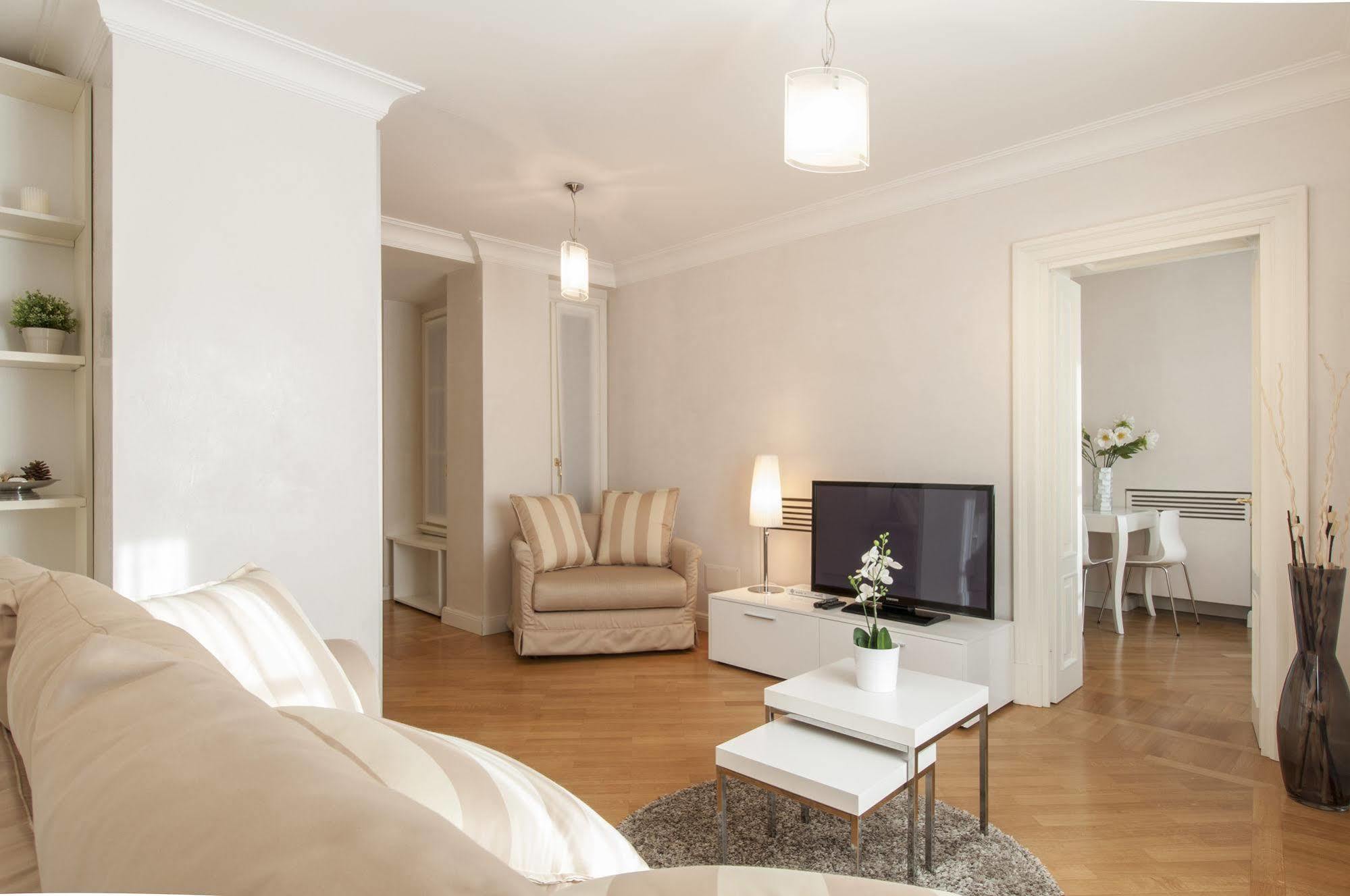 Milan Royal Suites Kültér fotó