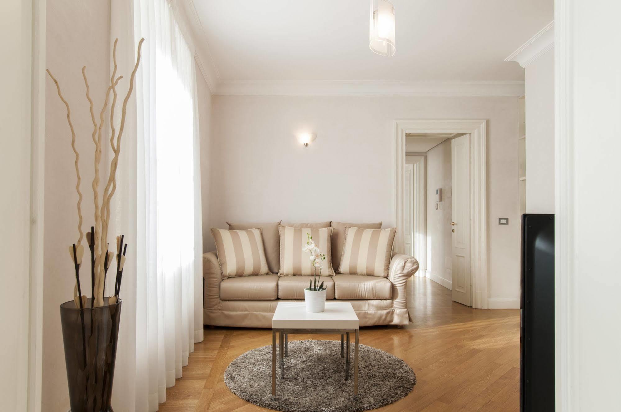 Milan Royal Suites Kültér fotó