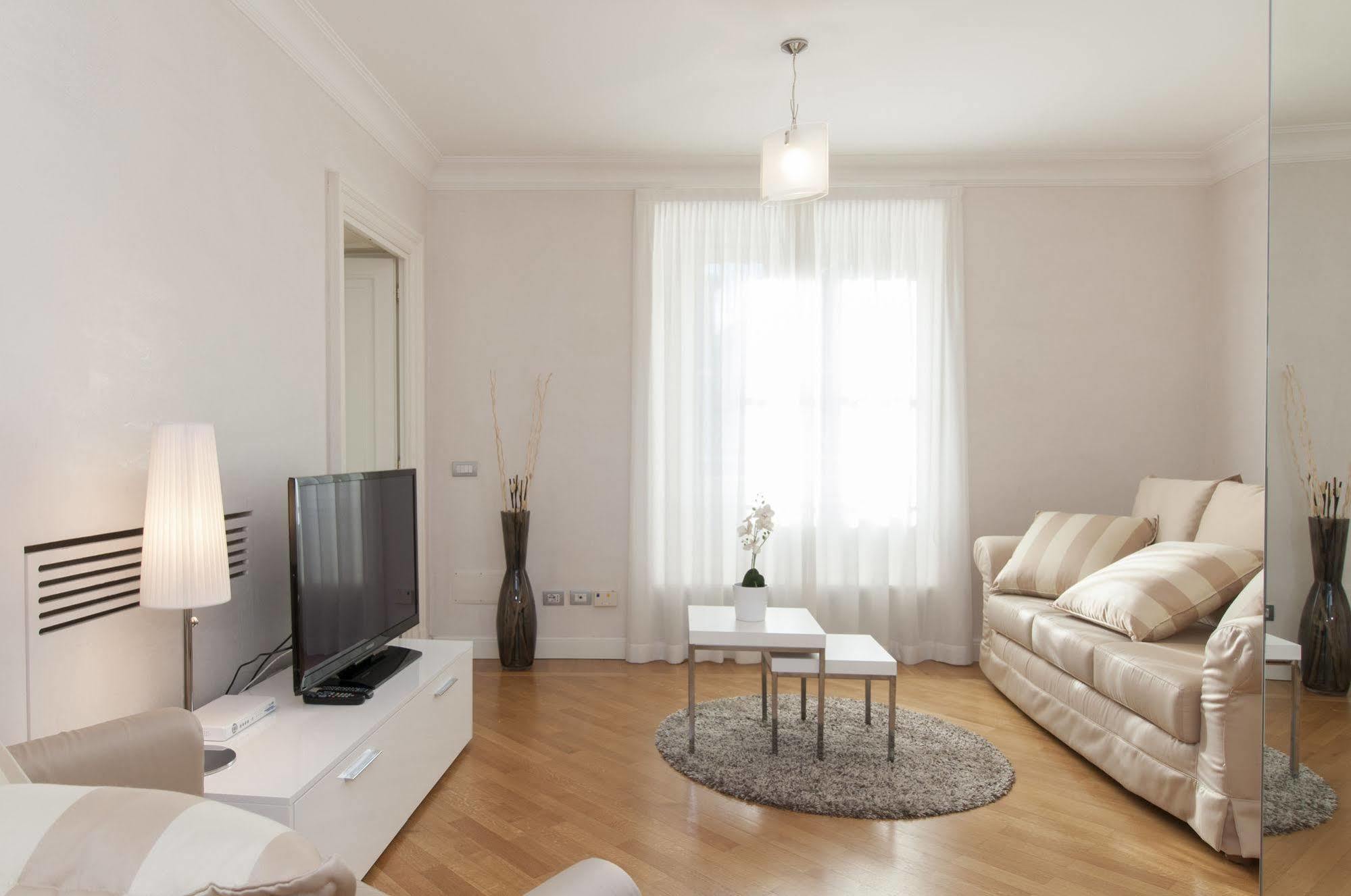 Milan Royal Suites Kültér fotó